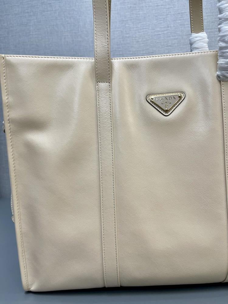 Top Handle Bag Style 1061358580