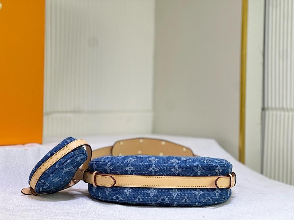 Stylish Refined Canvas Shoulder Bag 25x15x5cm
