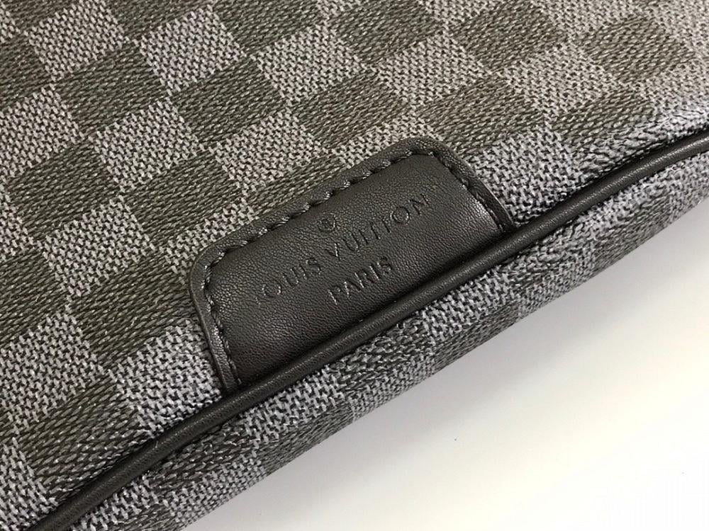 Modern Italian-Inspired Calfskin Crossbody Bag 47x20x9cm