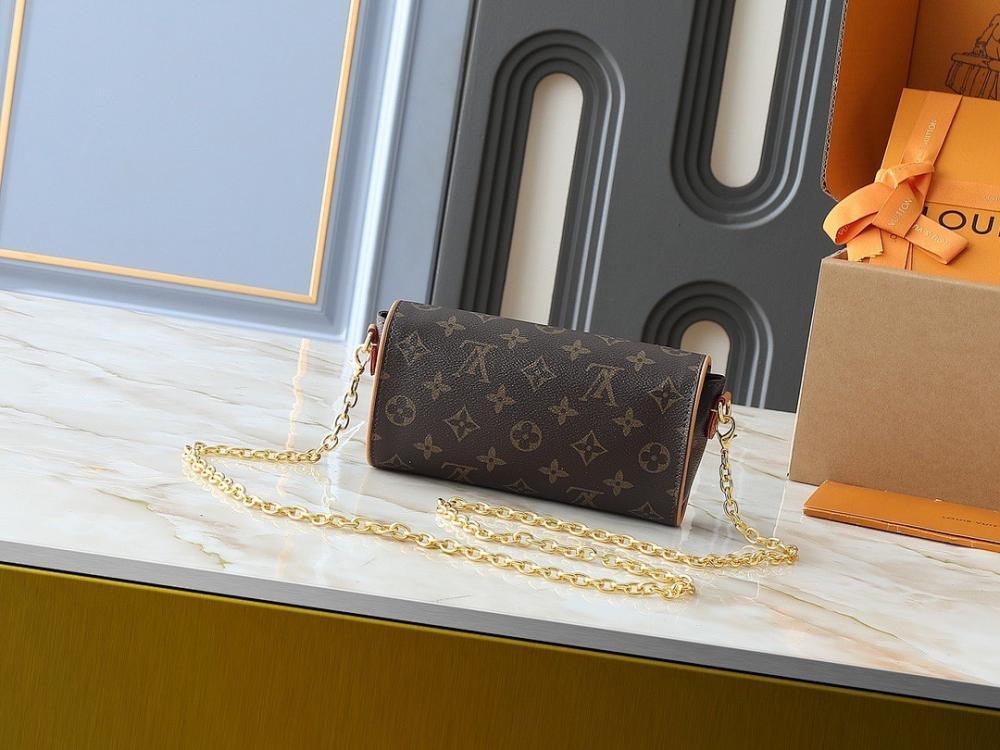 Modern Luxury Monogram Leather Shoulder Bag 20.5x11x6cm