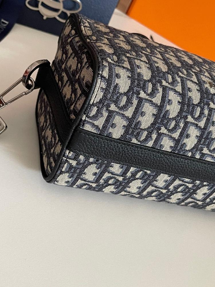 Stylish Refined Black Printed Calfskin Shoulder Bag Black/Beige 22x10.5x12.5cm