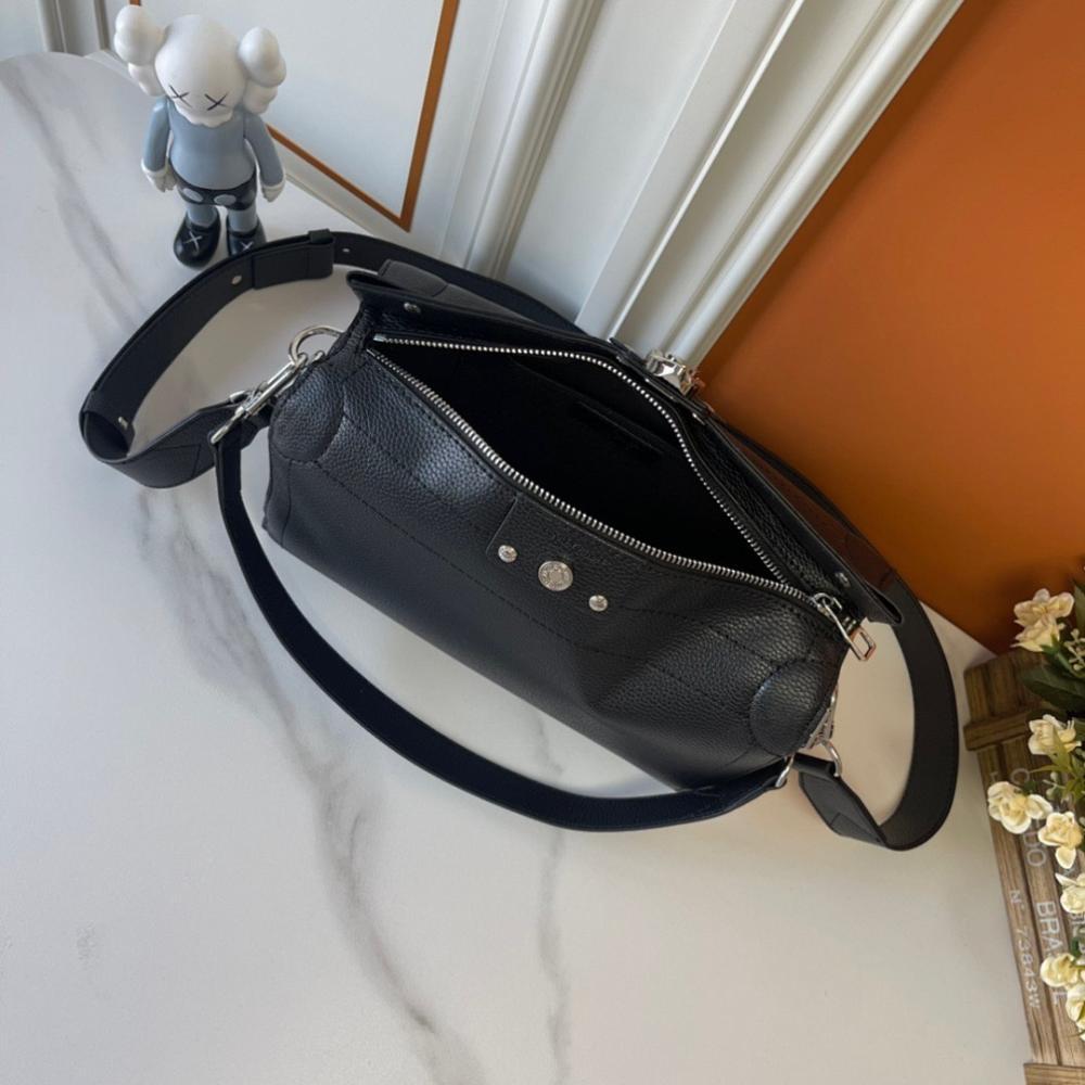 Classic Leather Shoulder Bag 29x17.5x10cm