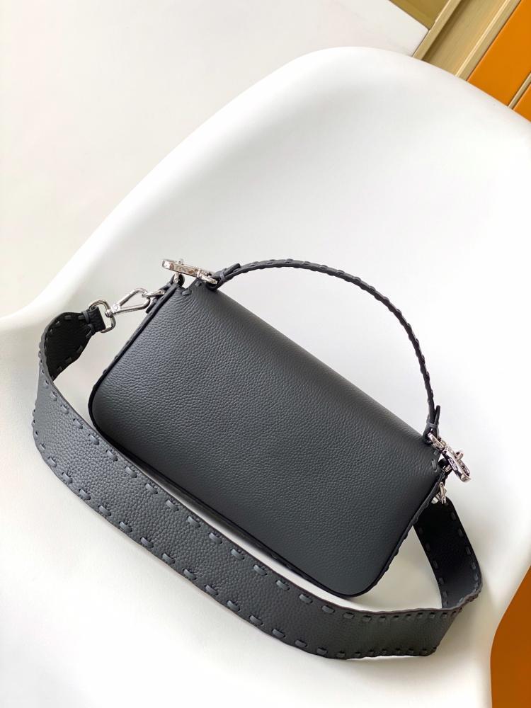 Classic Leather Top Handle Bag Style 961579124