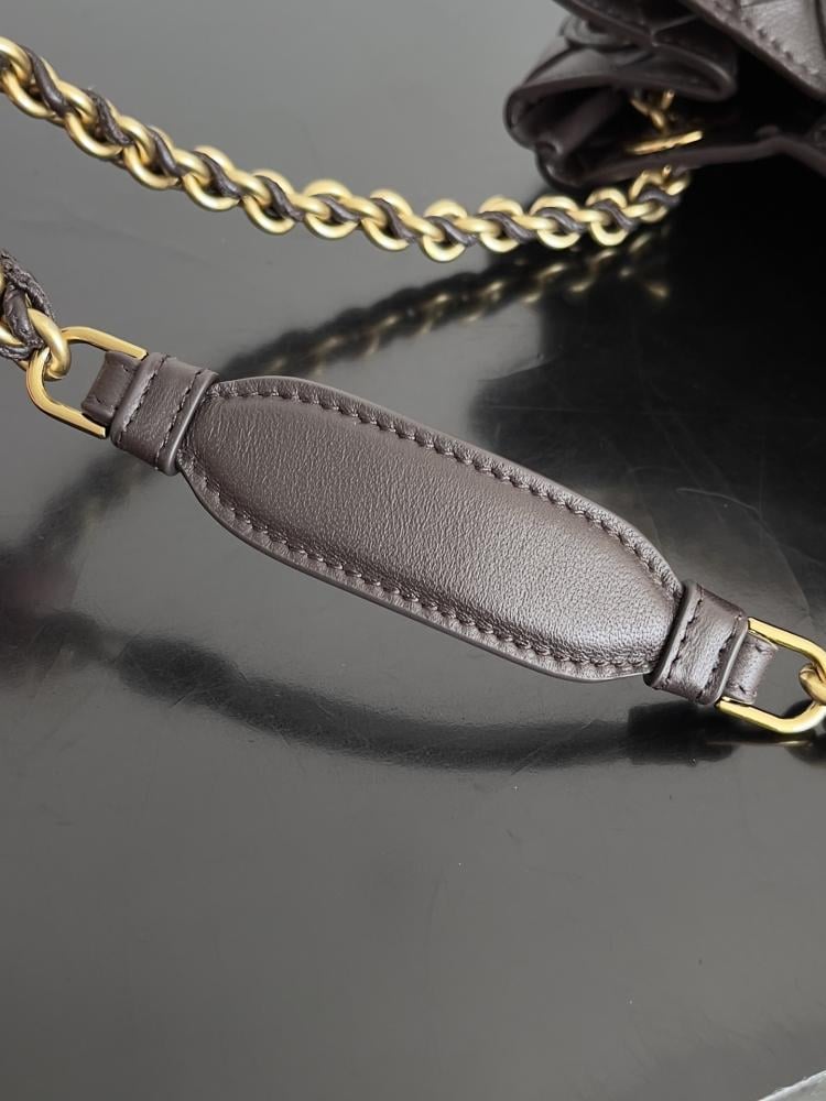 Luxury Top Handle Bag Style 79003411