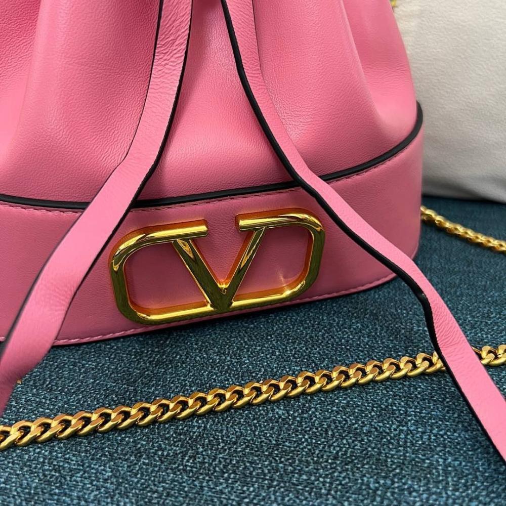 Modern Elegant Leather Bucket Bag