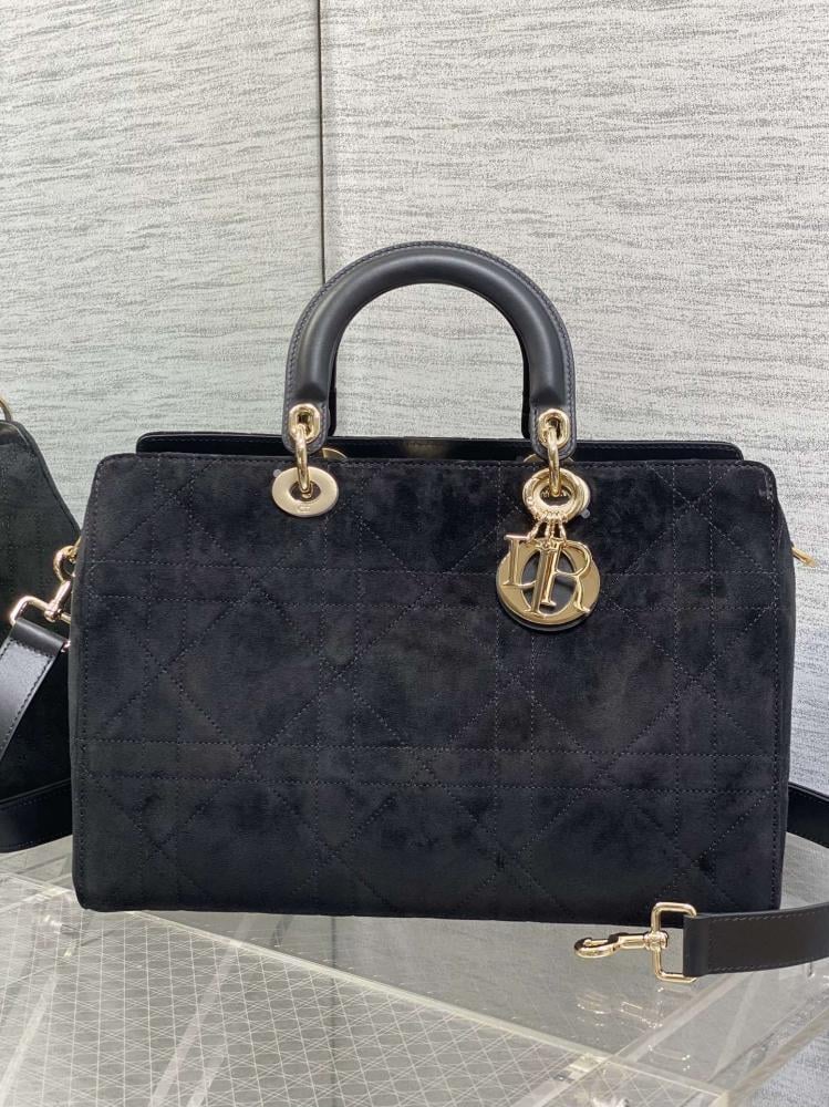 Classic Top Handle Bag Style 1521285174