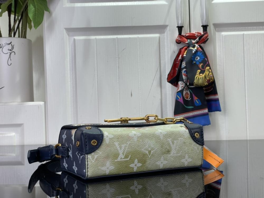 Classic Leather Shoulder Bag Style 1966781147