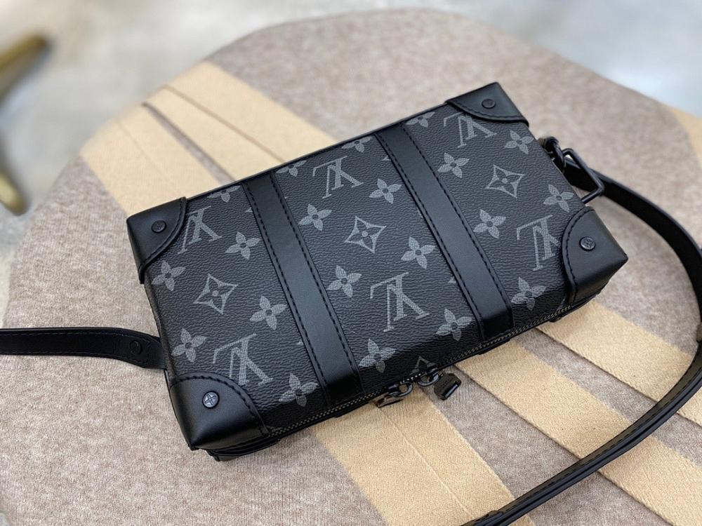 Classic Shoulder Bag 22.5x14x5cm