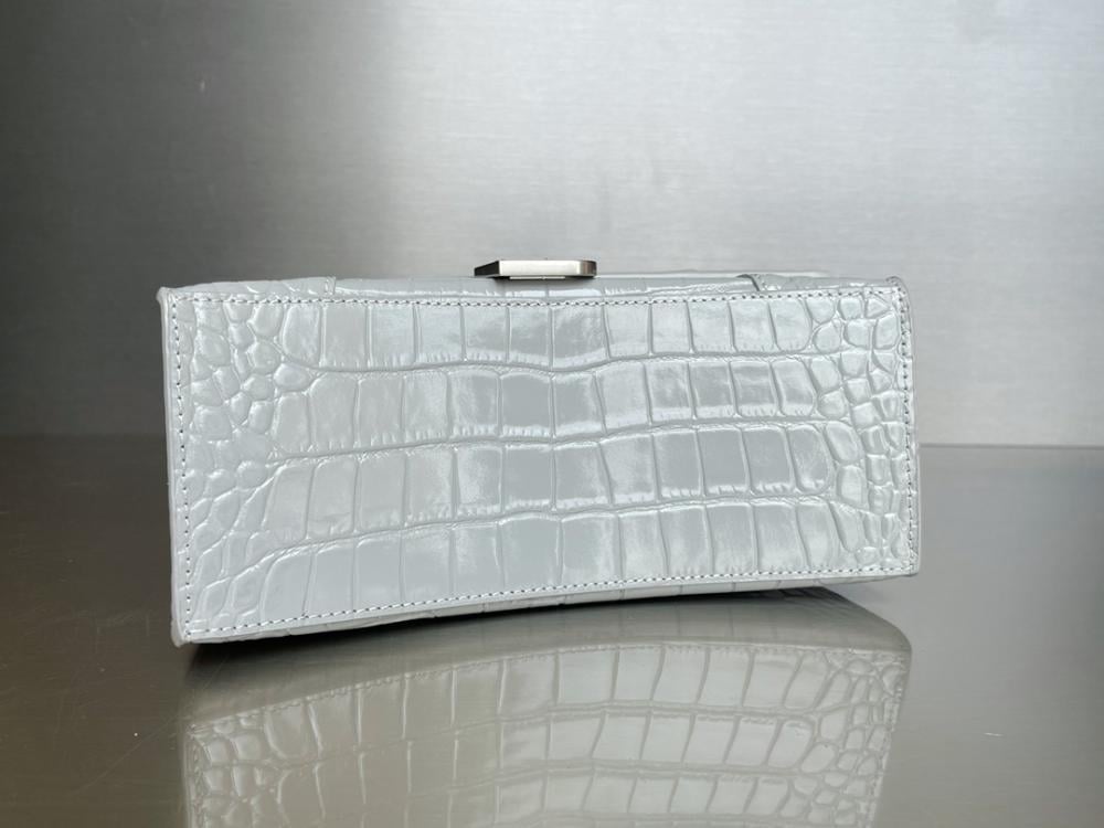 Luxury Top Handle Bag Style 525620242