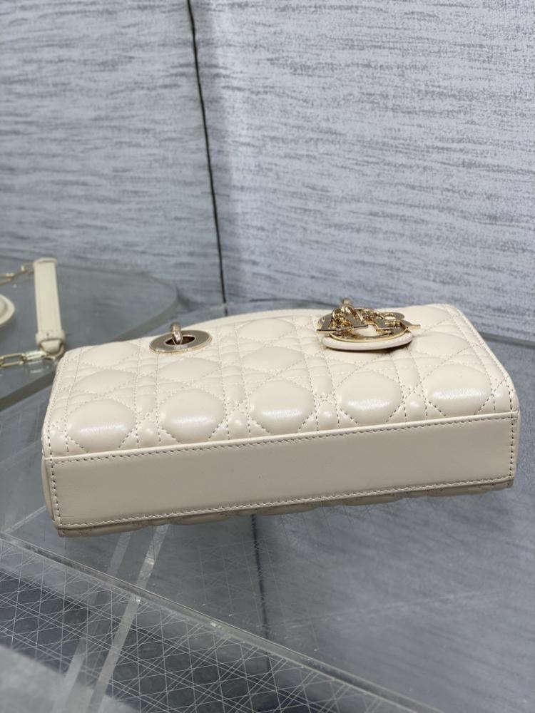 Top Handle Bag Style 40354524