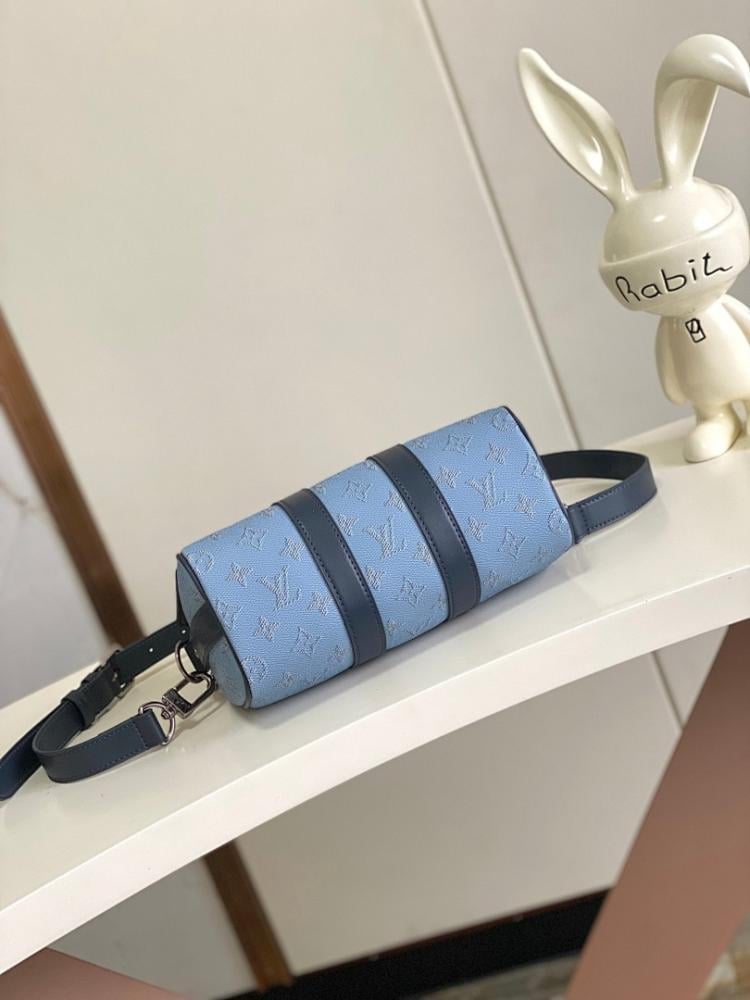 Italian-Inspired Elegant Monogram Leather Shoulder Bag 25x15x11cm