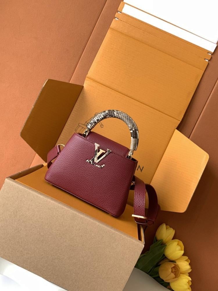 Leather Shoulder Bag Style 2141684654