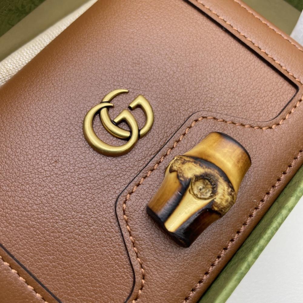 Wallet Style 446212725