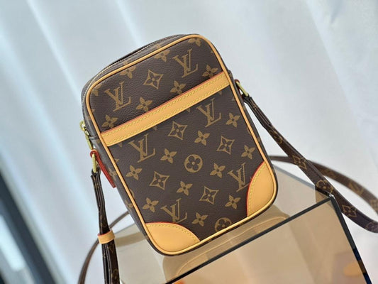 Luxury Premium Canvas Crossbody Bag 15x21x5cm
