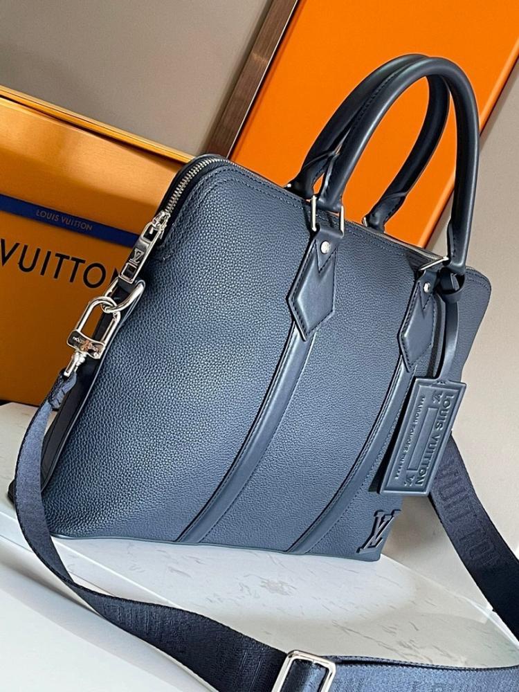 Modern Luxury Quilted Leather Shoulder Bag 39x29x7cm