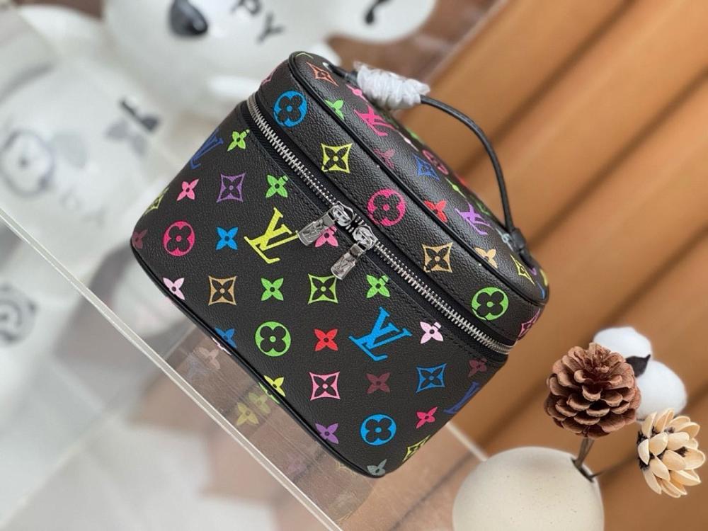 Classic Black Shoulder Bag Black/White 20x13.5x12cm