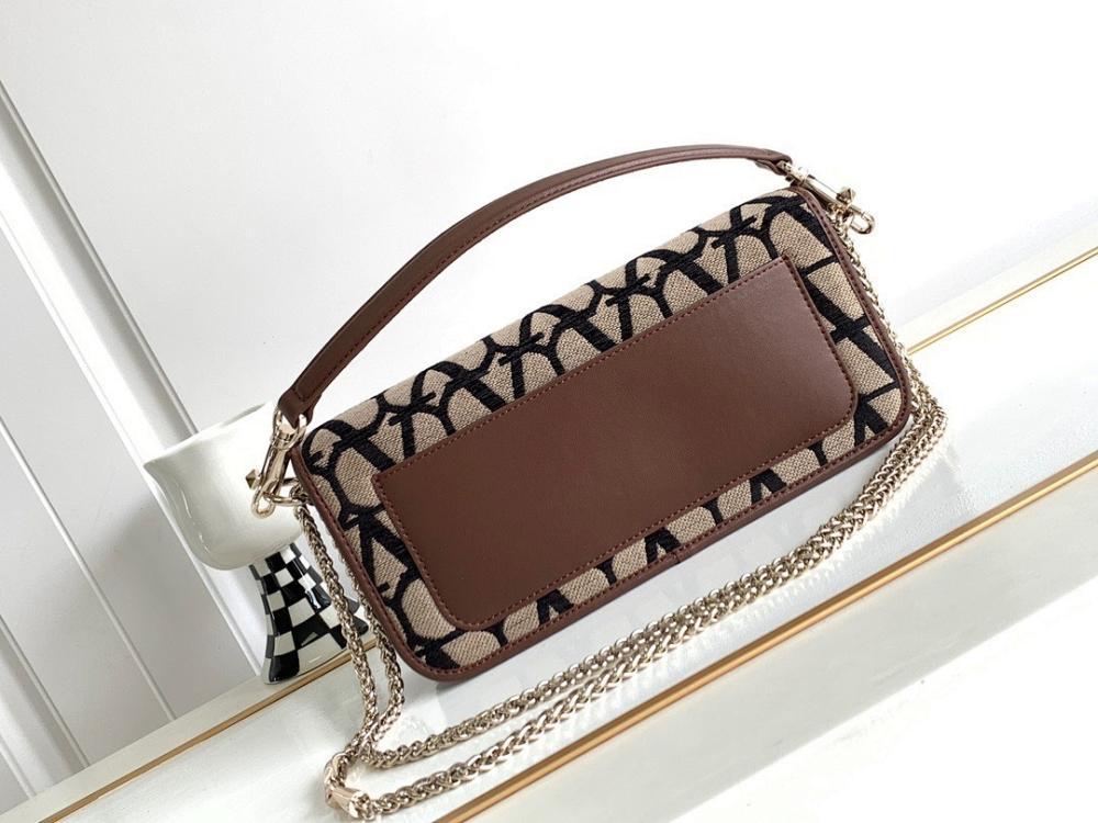 Elegant Stylish Embroidered Shoulder Bag
