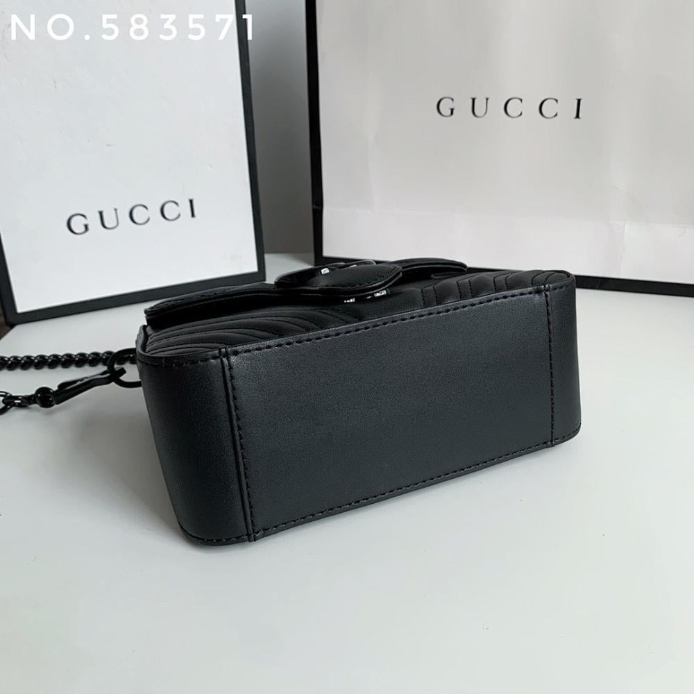 Modern Luxury Black Quilted Leather Shoulder Bag