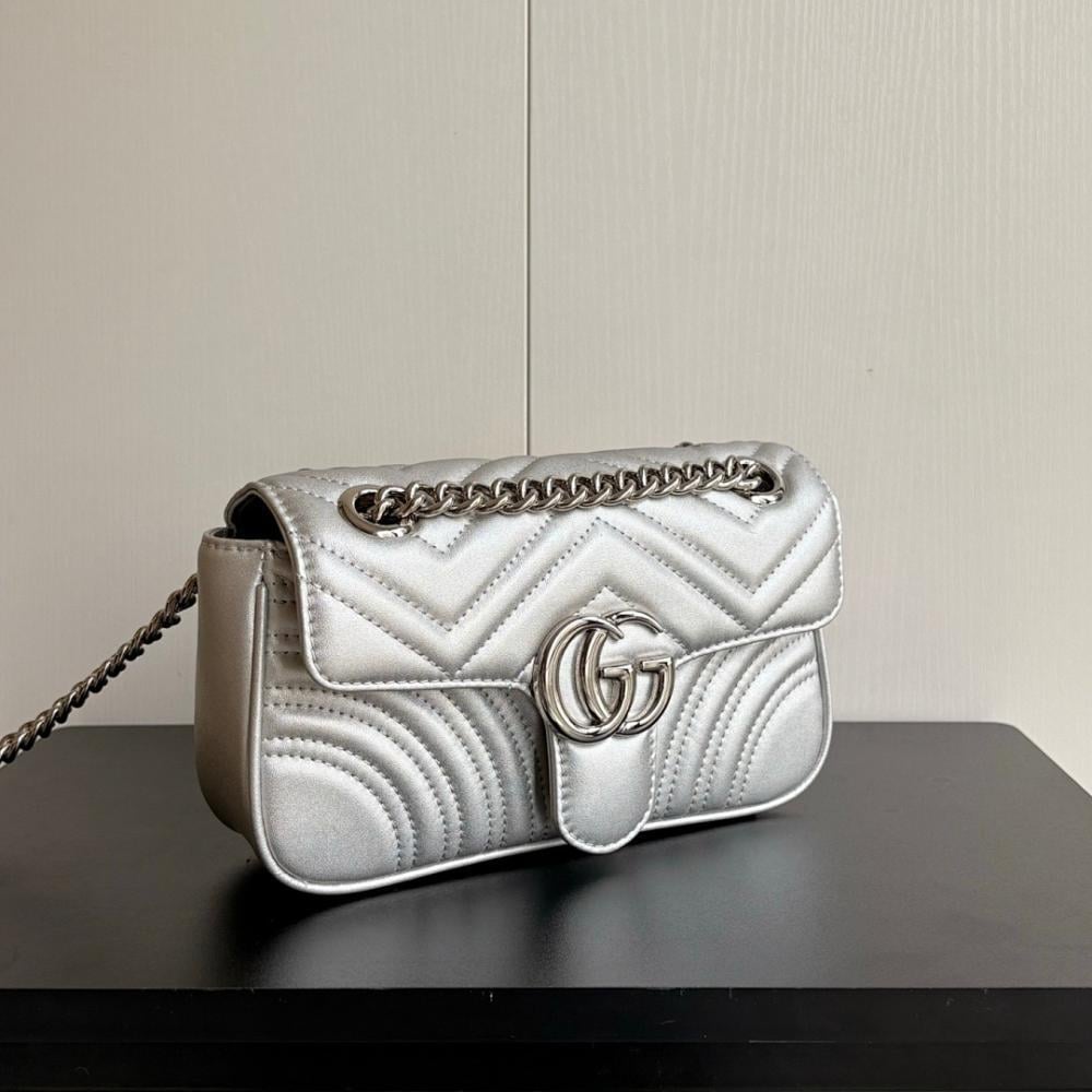 Classic Modern Top Handle Bag 22x6x13cm