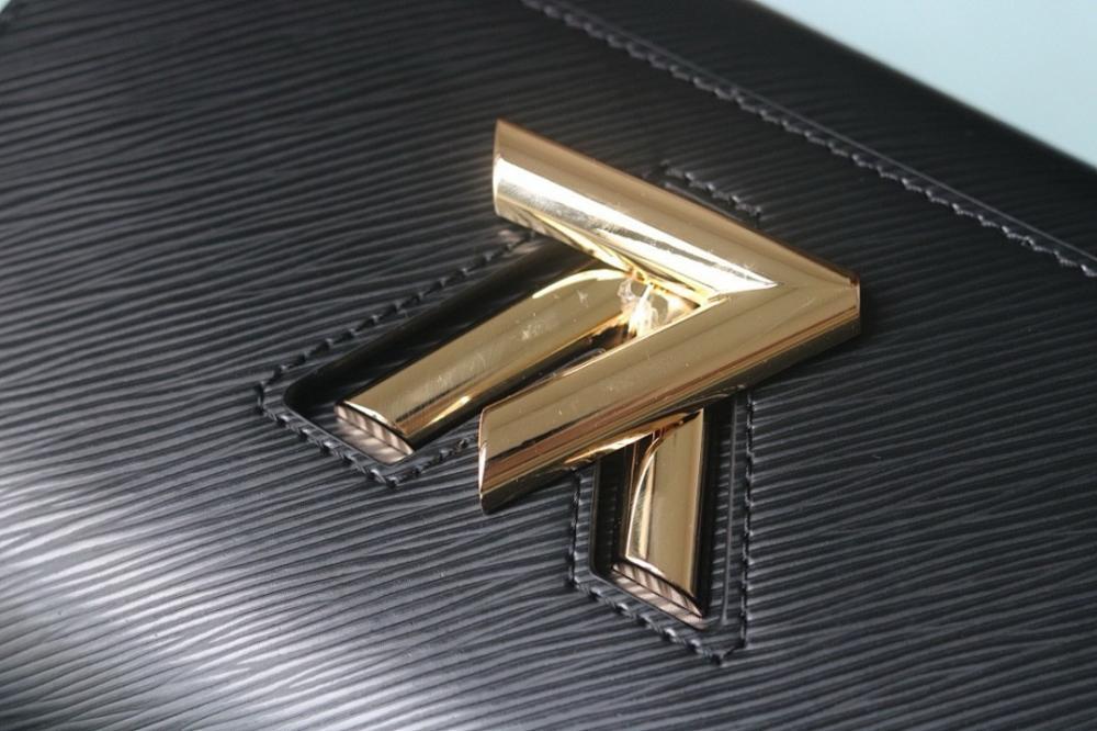 Elegant Embroidered Leather Shoulder Bag