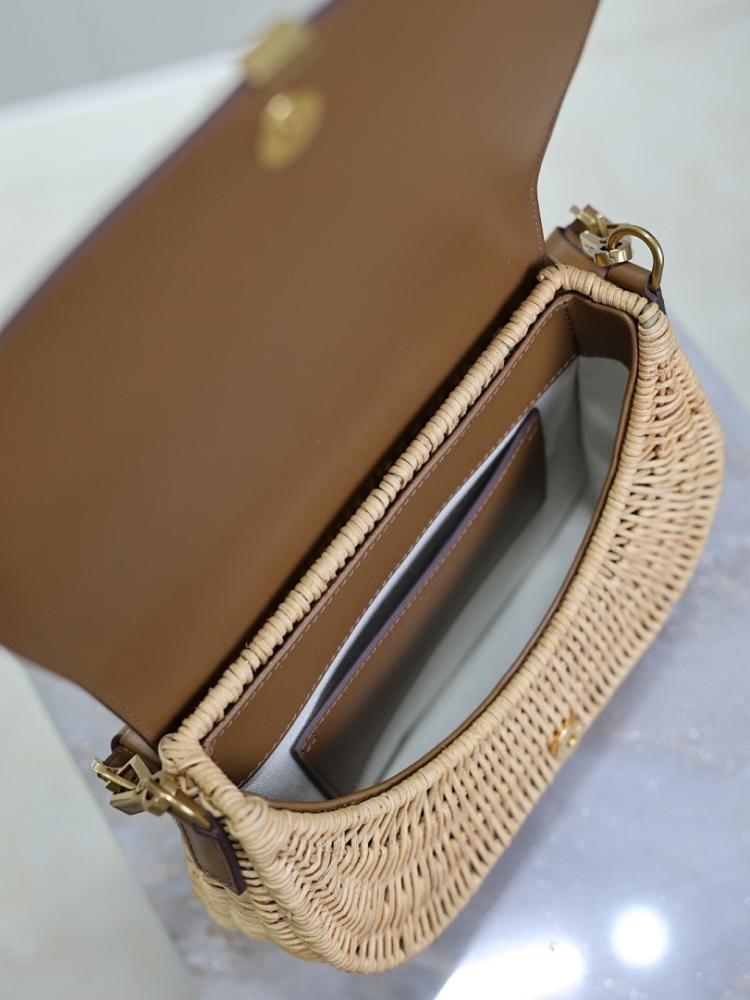Italian-Inspired Elegant Leather Top Handle Bag 21x23x9cm