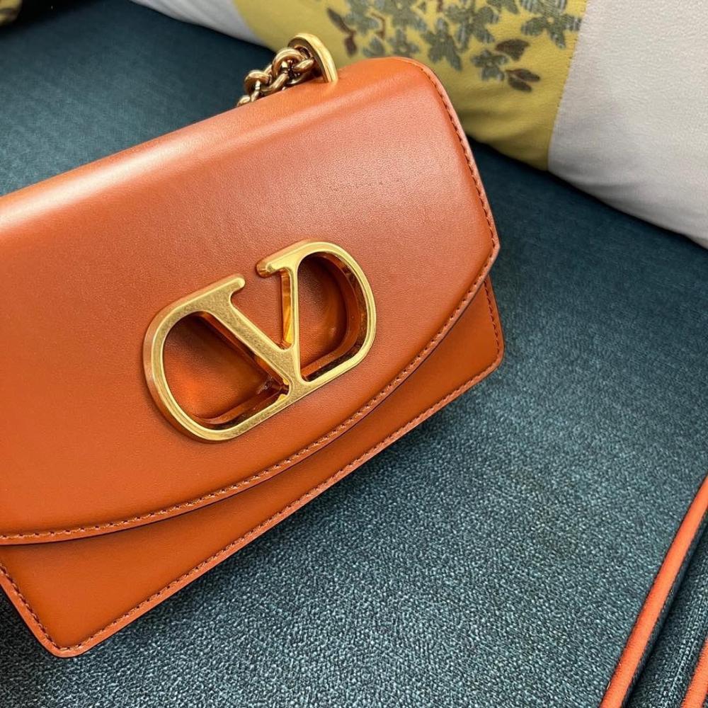 VLogo Signature Calfskin Shoulder Bag 19.5x13x7cm