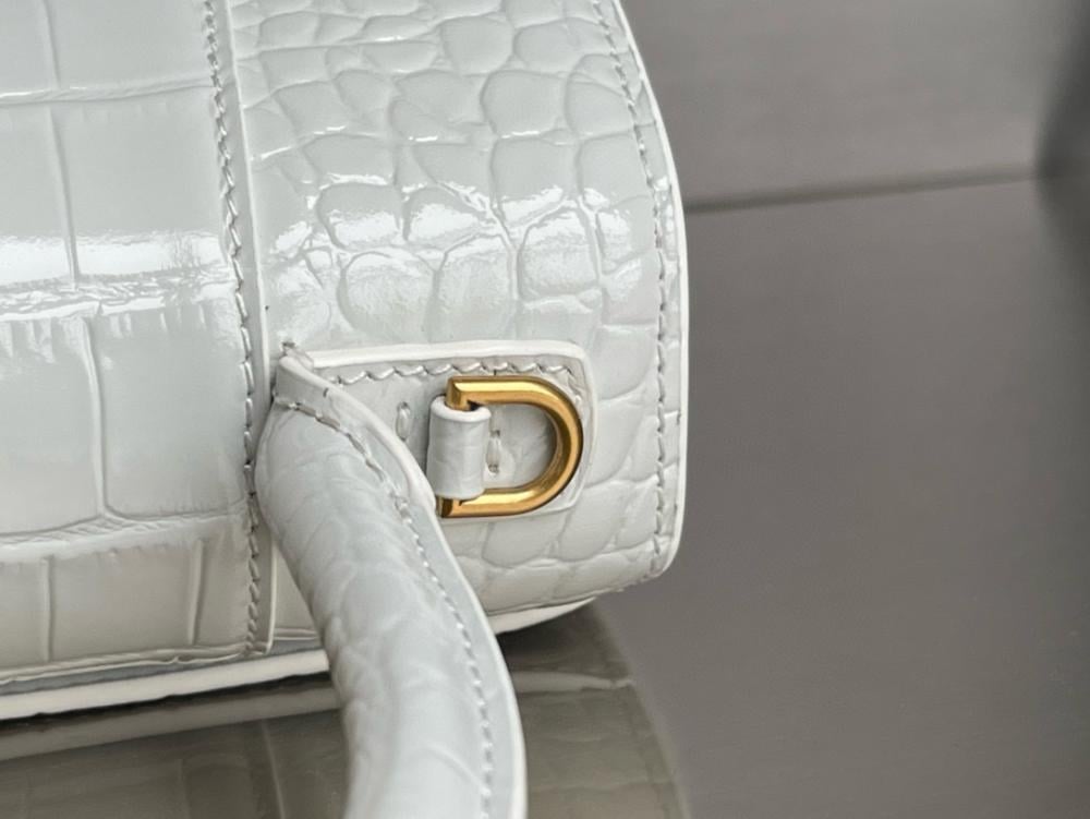 Classic Top Handle Bag Style 1764848403