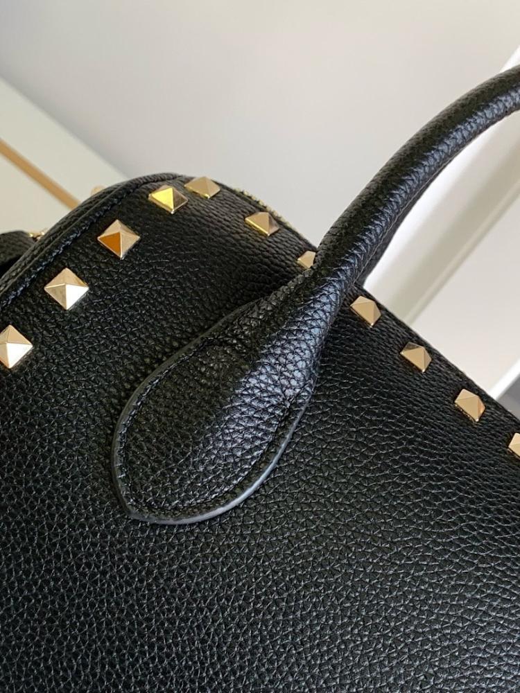 Classic Luxury Leather Shoulder Bag 24x13x16cm