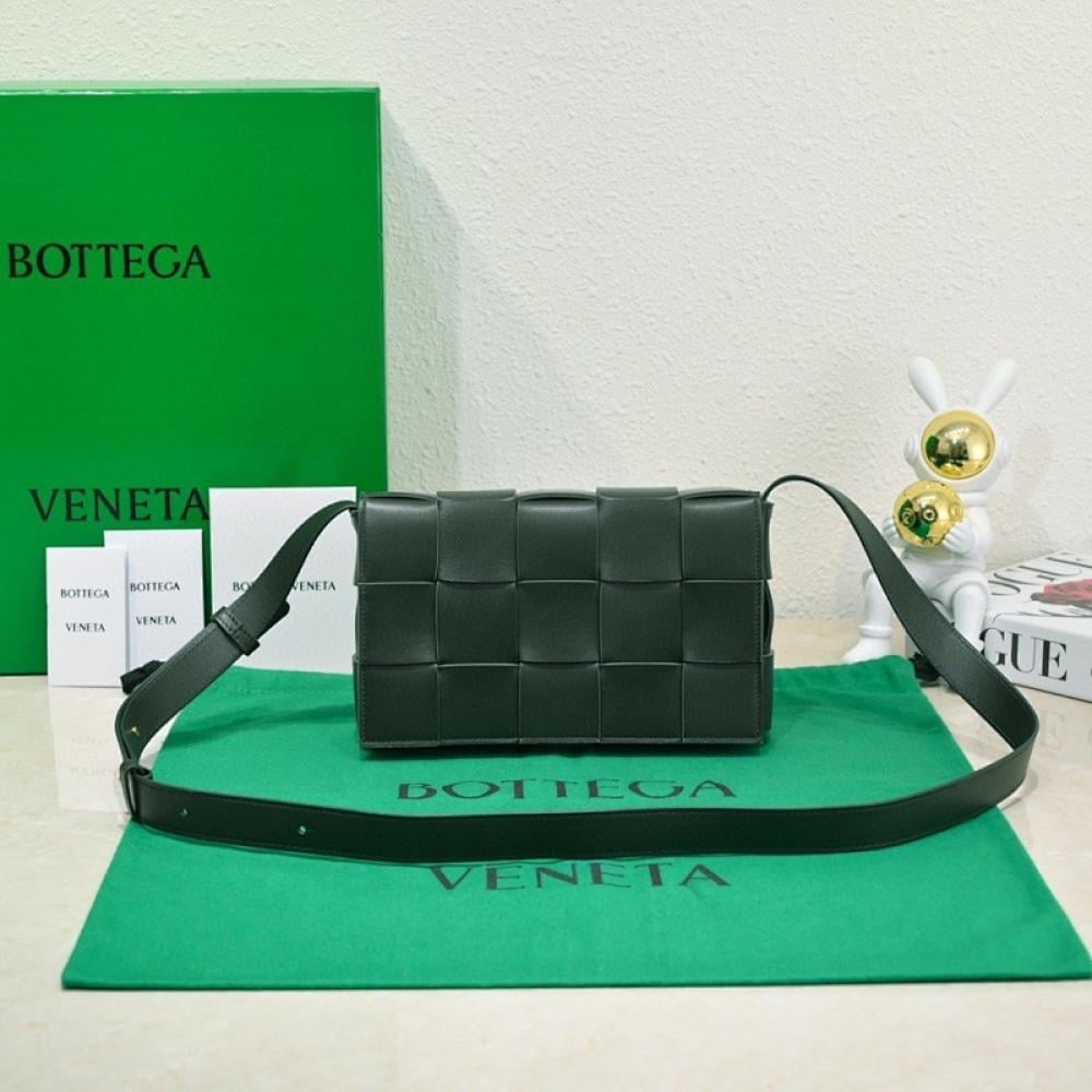 Lambskin Top Handle Bag Style 955523053