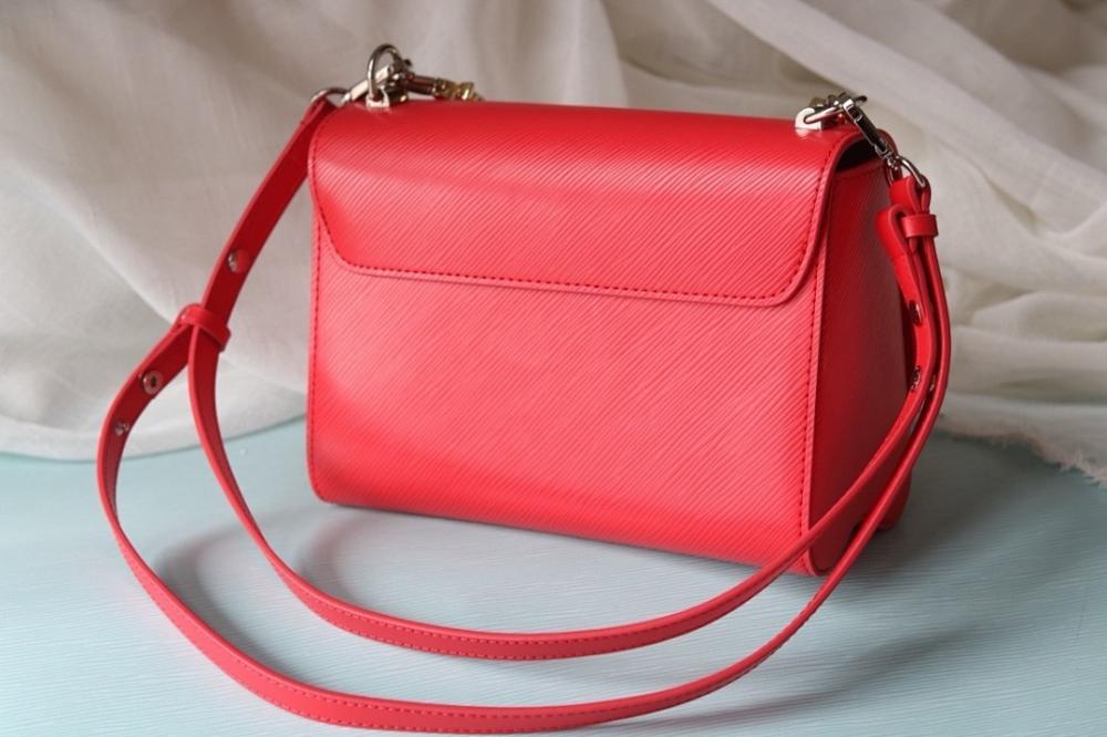 Modern Elegant Leather Shoulder Bag 23x17x9.5cm