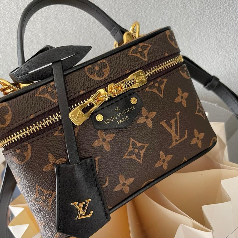 Stylish Woven Leather Crossbody Bag 14x19x5cm