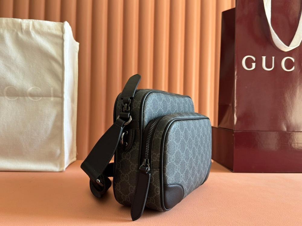 Classic Luxury Bag 23.5x18x8cm