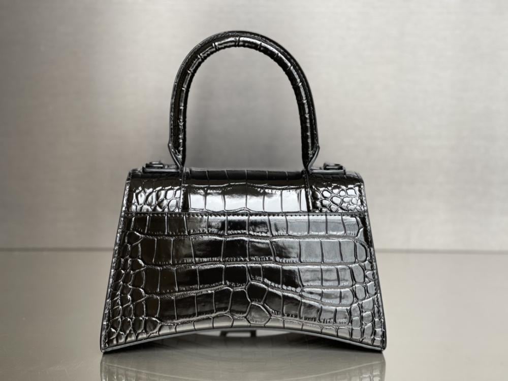 Classic Top Handle Bag Style 209939466