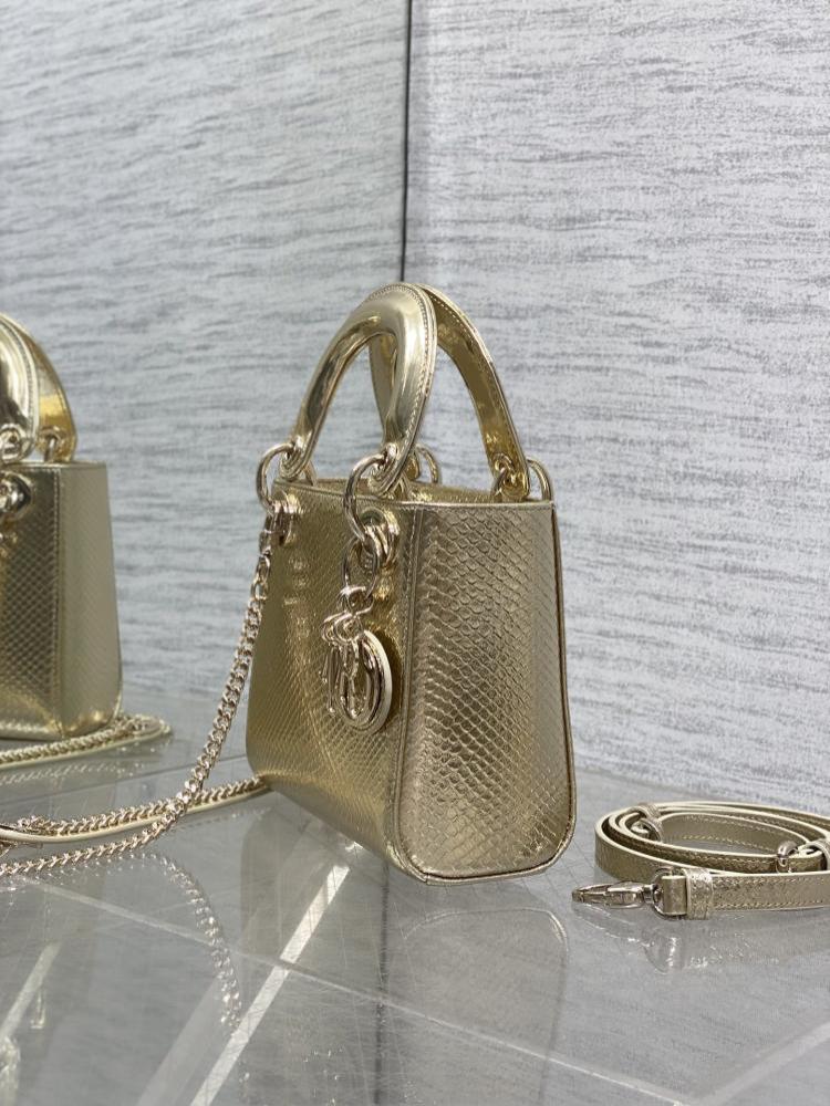Classic Top Handle Bag Style 744135122