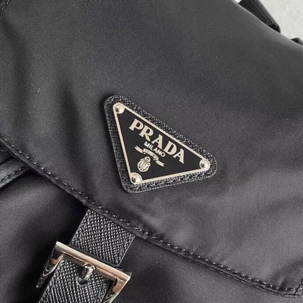 Modern Elegant Saffiano Leather Bag