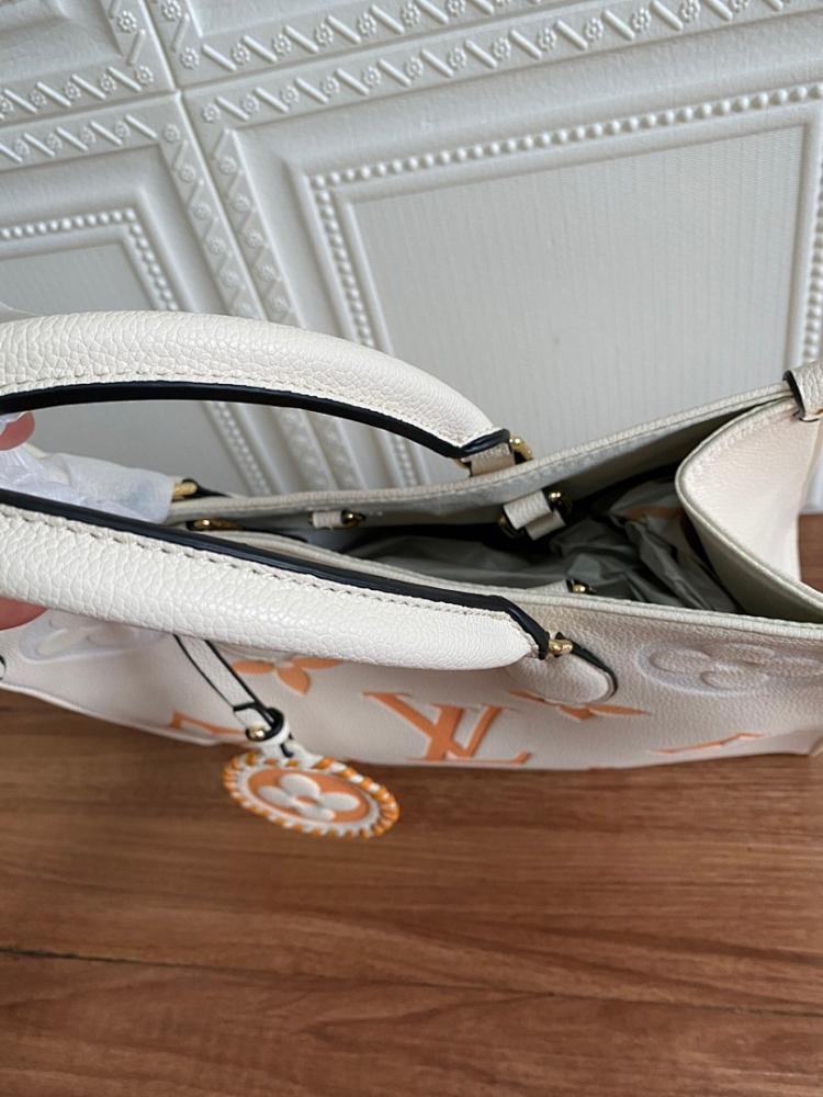 Elegant Leather Shoulder Bag 35x27x14cm