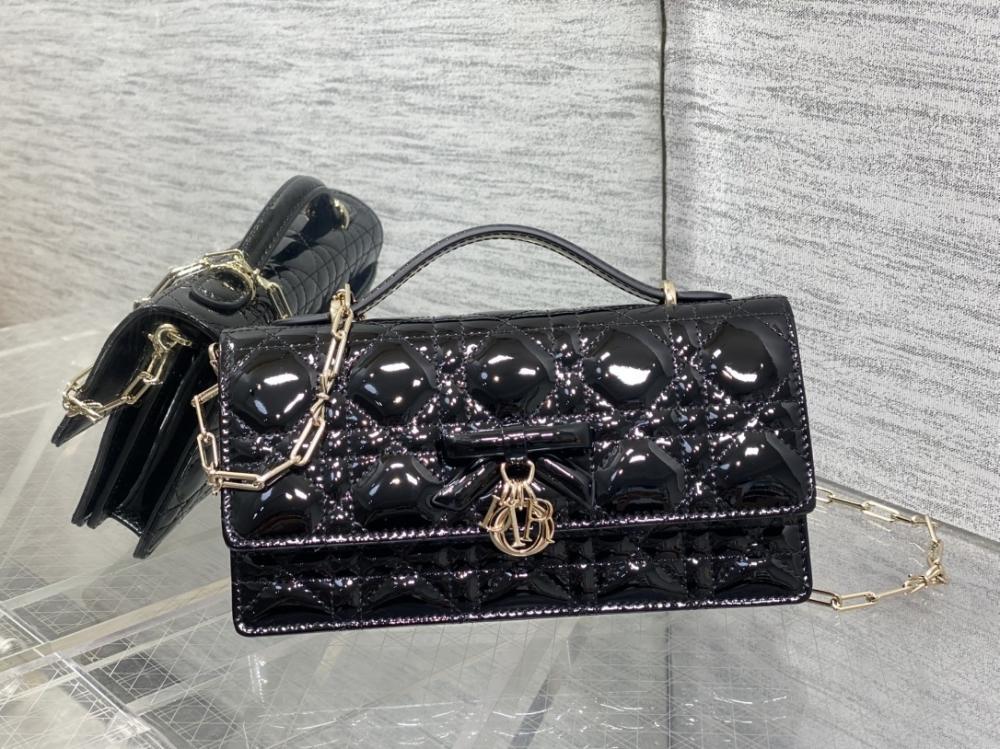 Leather Wallet Style 445474288