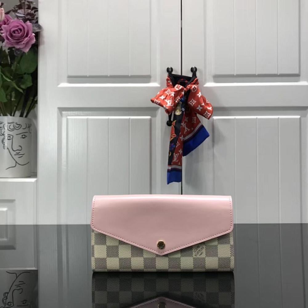 Wallet Style 457052953