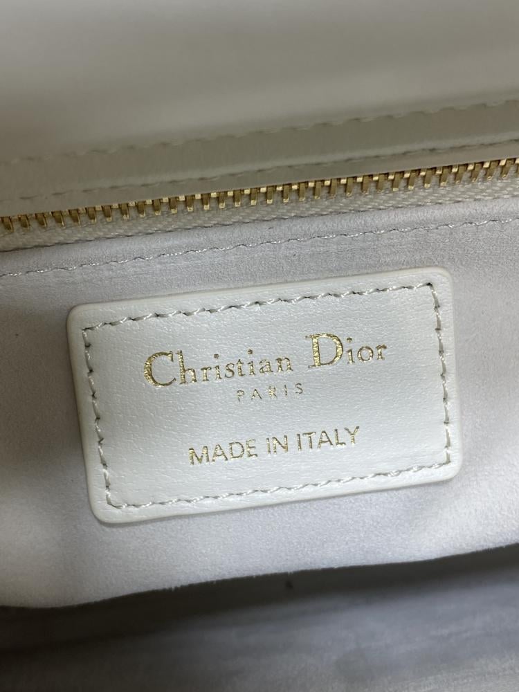 Top Handle Bag Style 114698849