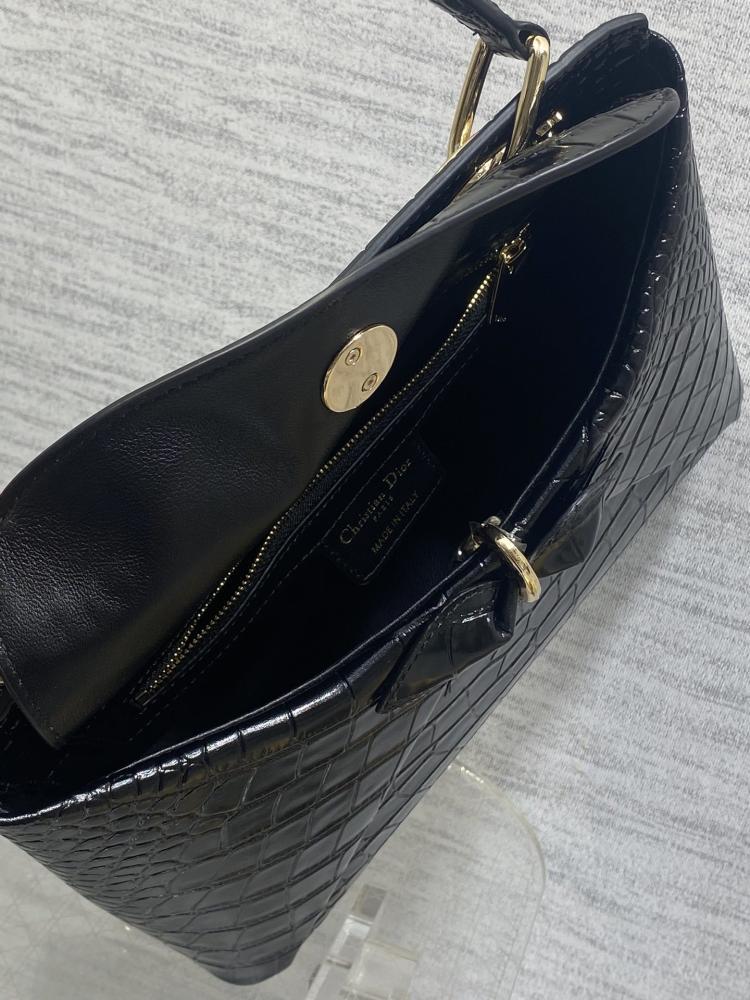 Top Handle Bag Style 541719862