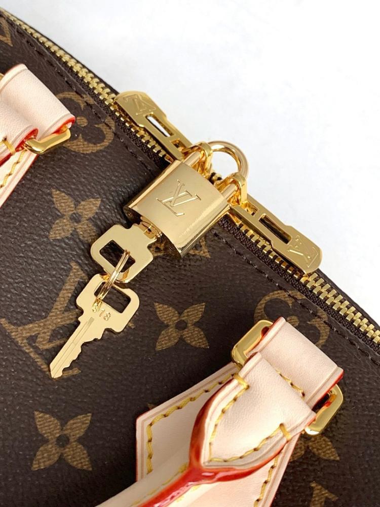 Luxury Stylish Leather Travel Bag 20.5x13.5x12cm