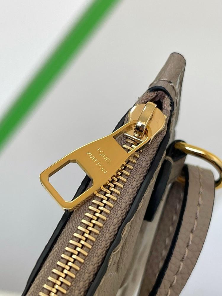 Classic Leather Shoulder Bag 38x26x10cm