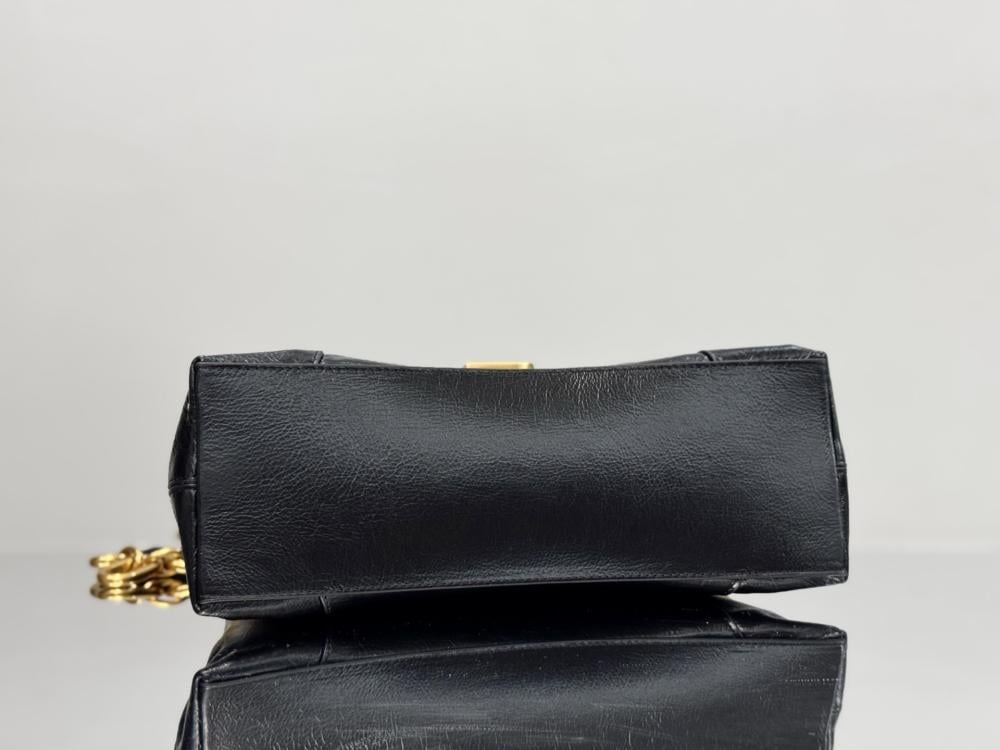 Luxury Top Handle Bag Style 1690927724