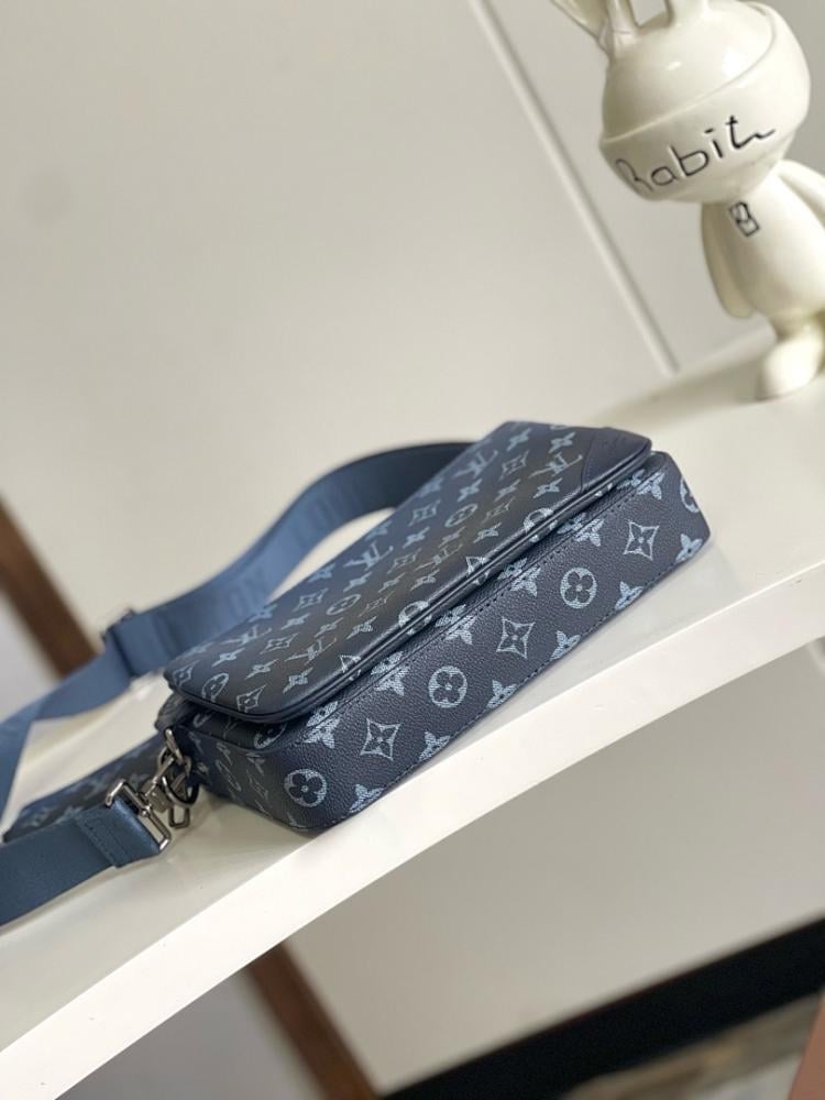 Stylish Refined Crossbody Bag 25x18.5x7cm