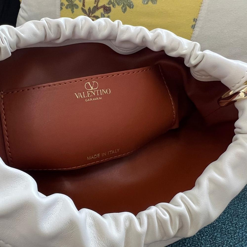 Elegant Leather Crossbody Bag