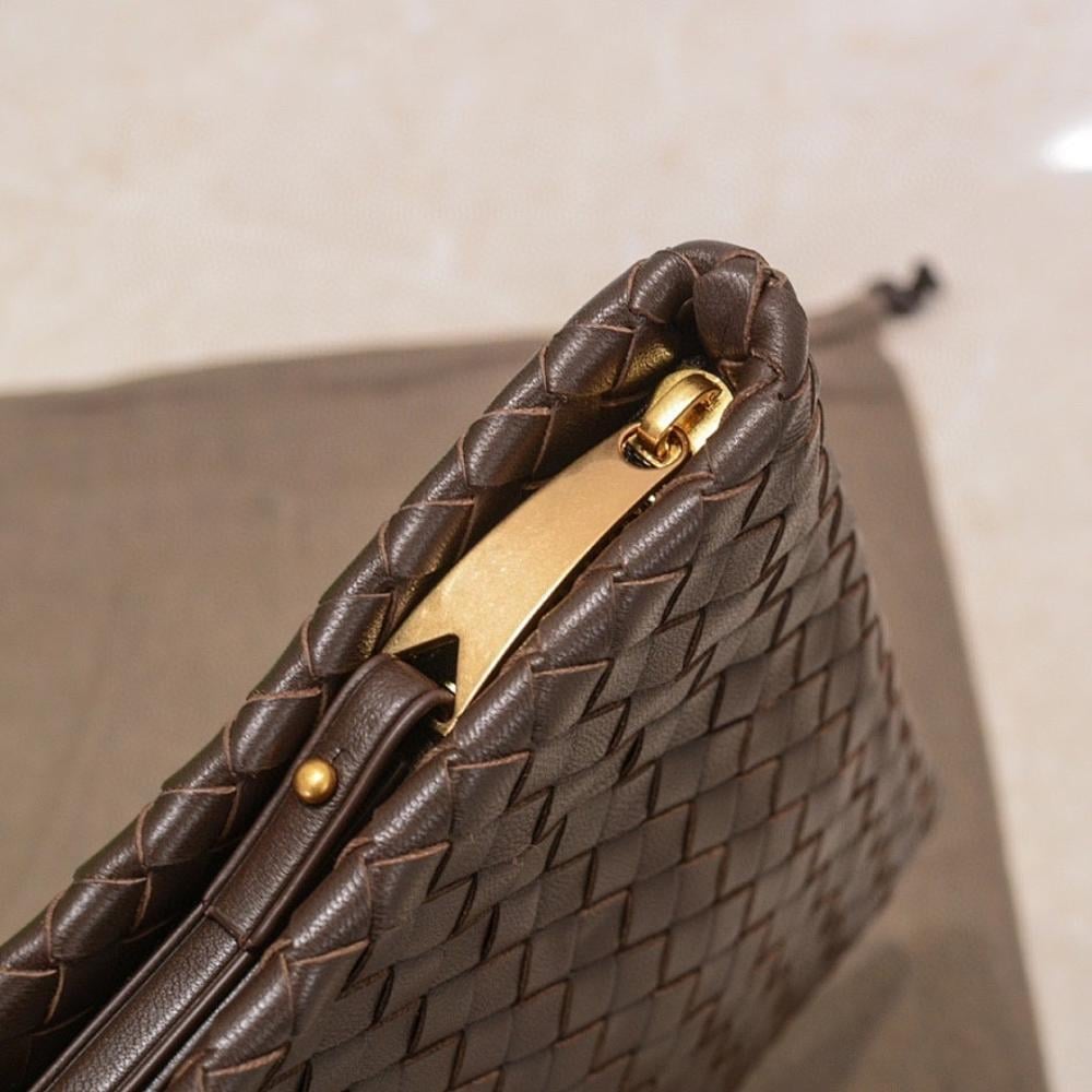 Stylish Brown Woven Leather Shoulder Bag