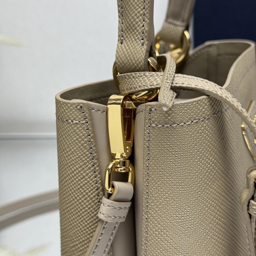 Leather Bucket Bag Style 398937609