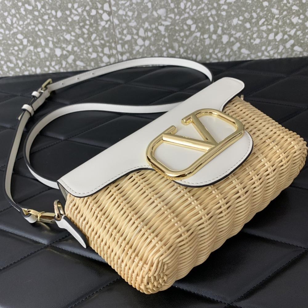 Woven Top Handle Bag Style 755127345