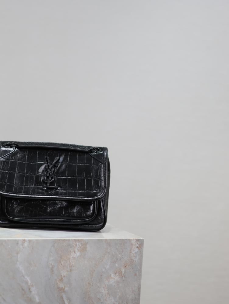 Top Handle Bag Style 1811393796