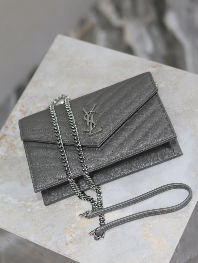 Wallet Style 1110708488